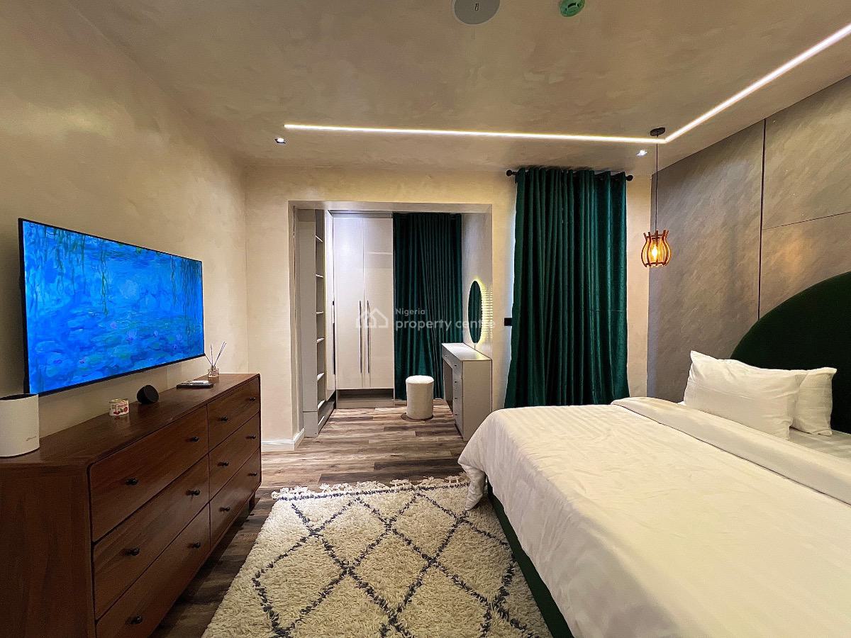 Luxury 2 Bedroom with Alexa, Swimming Pool, Snooker Board, Gym, and Ps 5, Lekki Phase 1, Lekki, Lagos, Flat / Apartment Short Let