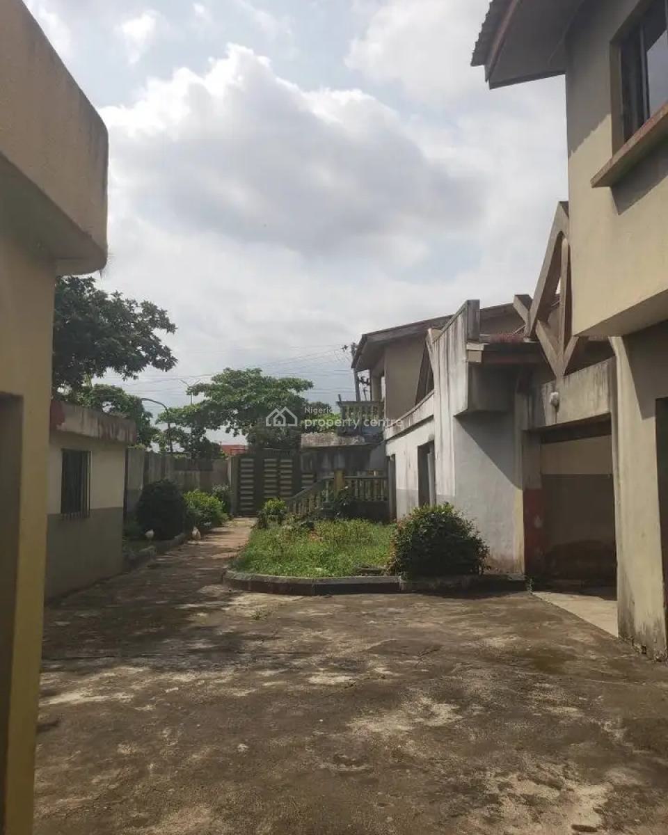 Well Structured 8 Bedroom Detached Duplex with 2 Bqs, Gowon Estate, Egbeda, Alimosho, Lagos, Detached Duplex for Sale