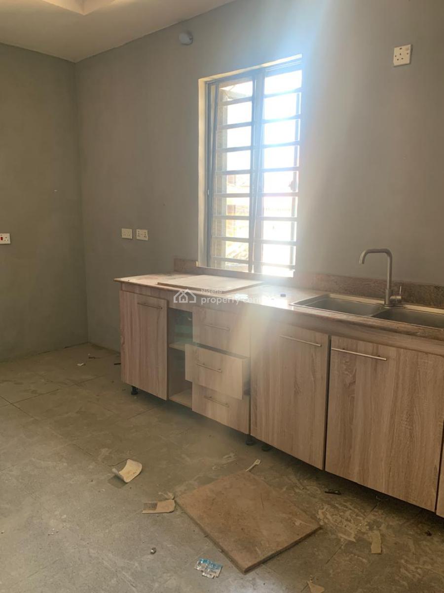 3-bedroom Apartment on First Floor, Ologolo, Lekki, Lagos, Flat / Apartment for Rent
