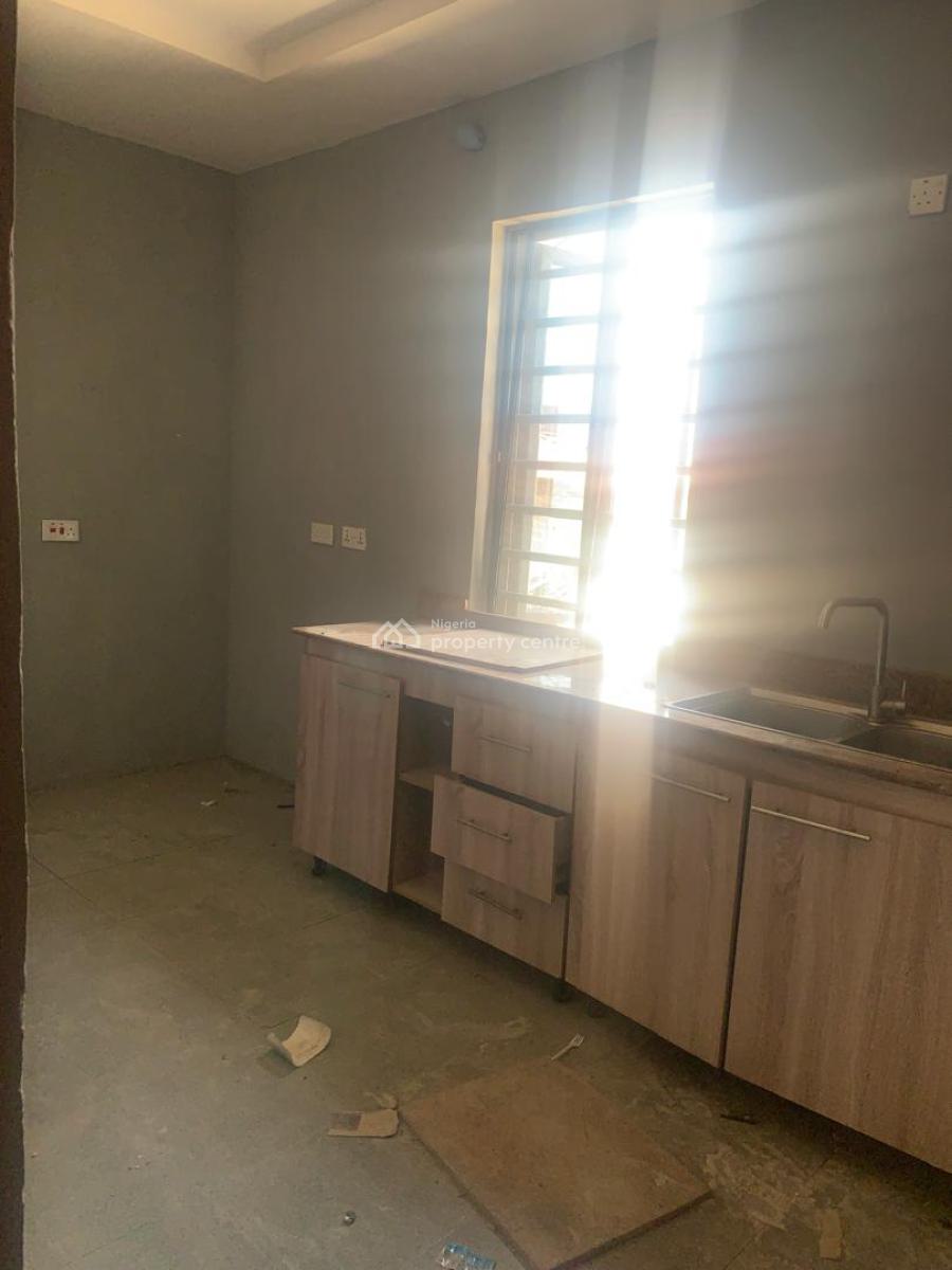 3-bedroom Apartment on First Floor, Ologolo, Lekki, Lagos, Flat / Apartment for Rent