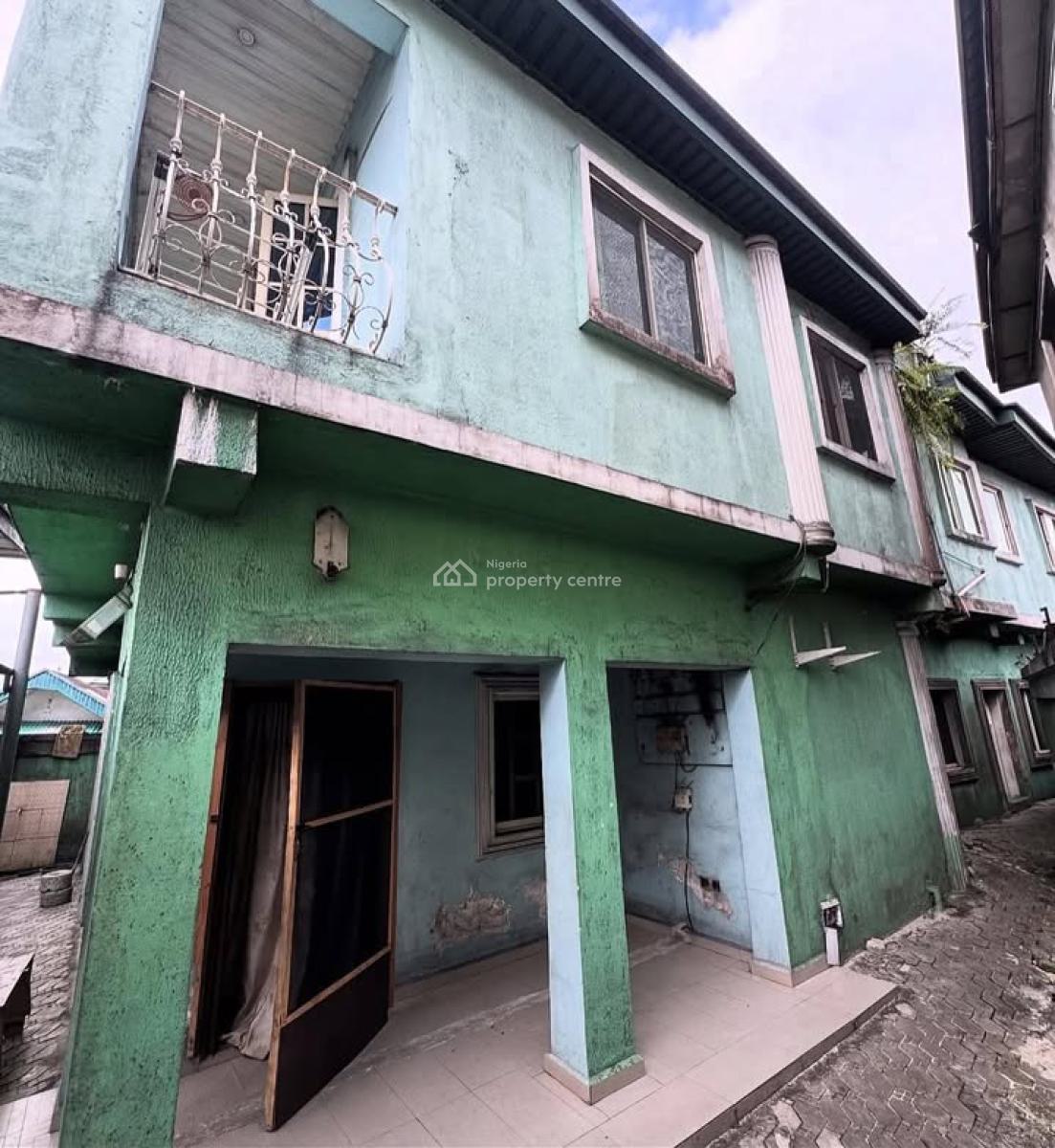 5 Bedrooms Detached Duplex on Distress, Stadium Road, Rumuomasi, Port Harcourt, Rivers, Detached Duplex for Sale