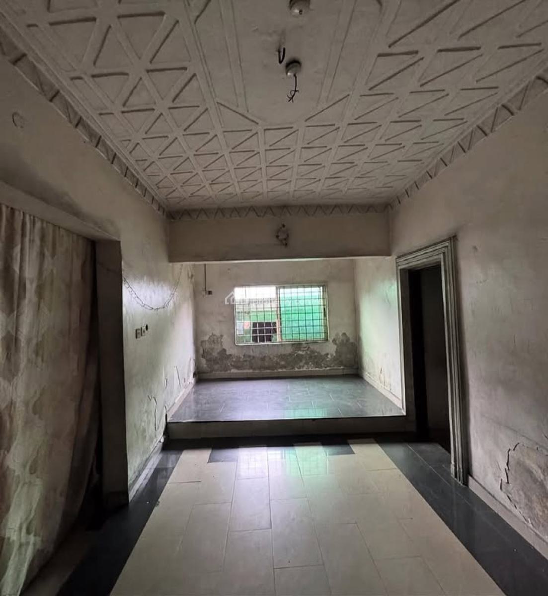 5 Bedrooms Detached Duplex on Distress, Stadium Road, Rumuomasi, Port Harcourt, Rivers, Detached Duplex for Sale