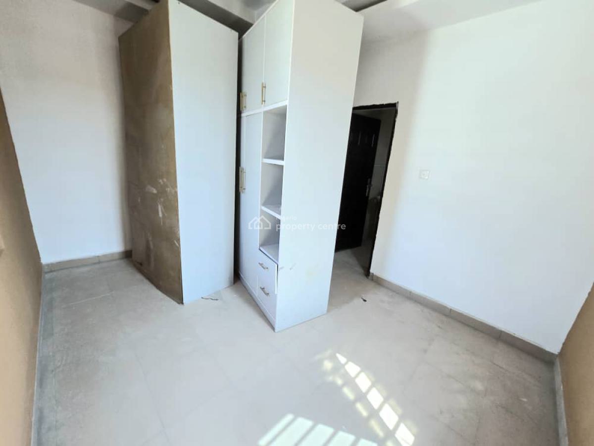 Self Service 3 Bedroom Apartment, Ologolo, Lekki, Lagos, Flat / Apartment for Rent