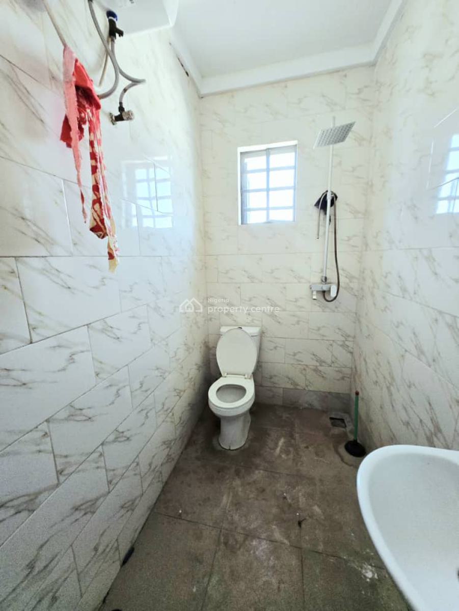 Self Service 3 Bedroom Apartment, Ologolo, Lekki, Lagos, Flat / Apartment for Rent