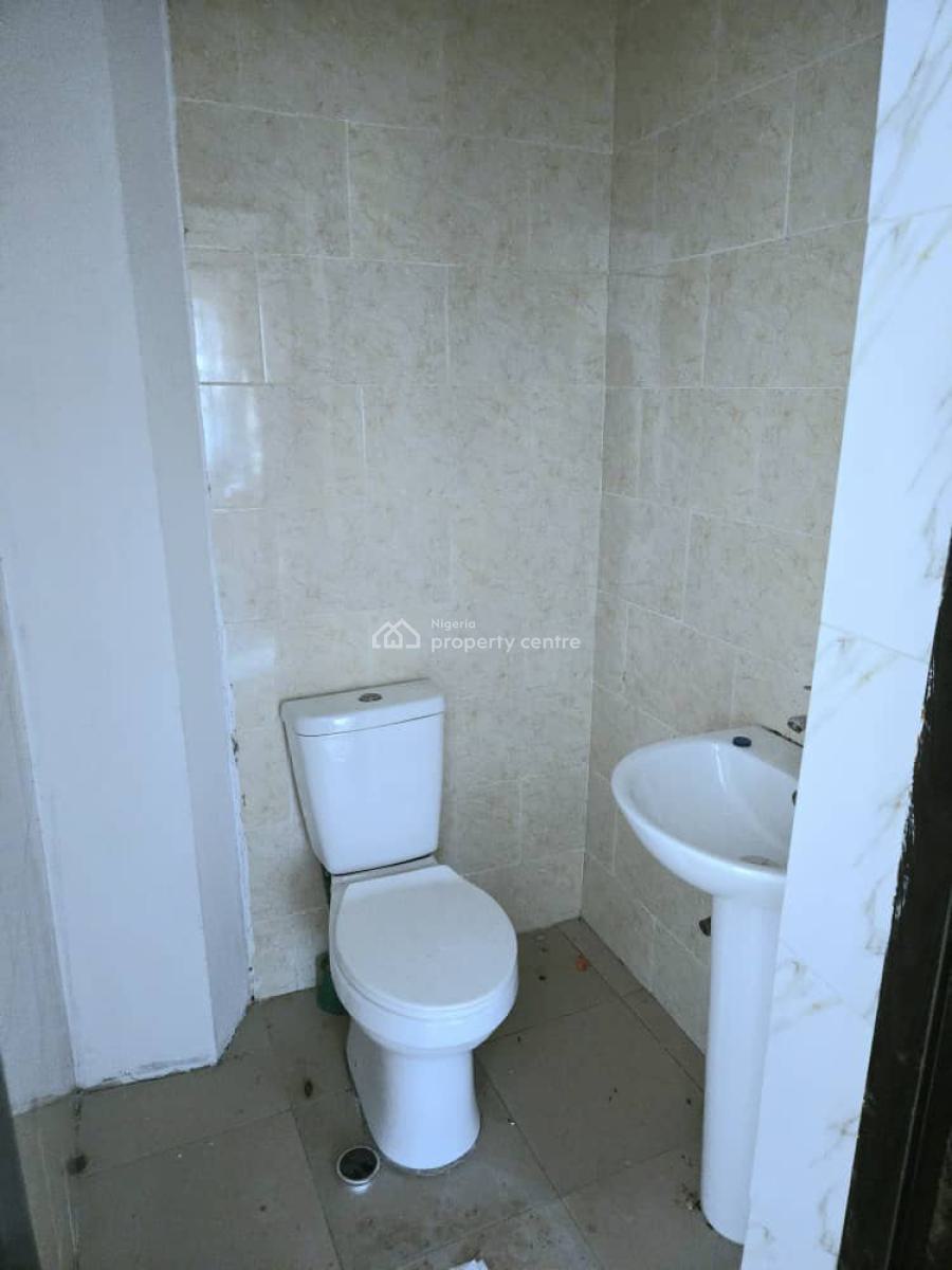 Self Service 3 Bedroom Apartment, Ologolo, Lekki, Lagos, Flat / Apartment for Rent
