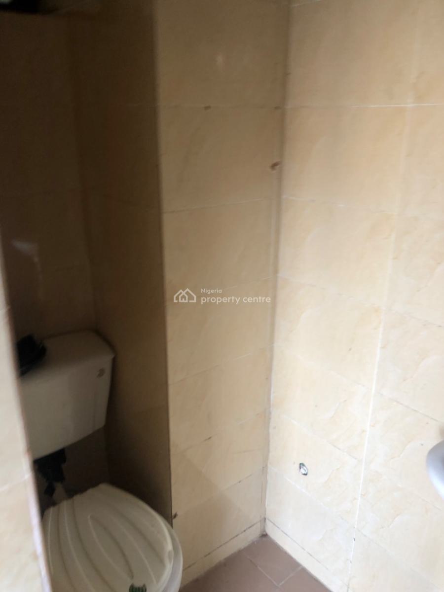 3 Bedroom with a Bq, Ologolo, Lekki, Lagos, Flat / Apartment for Rent
