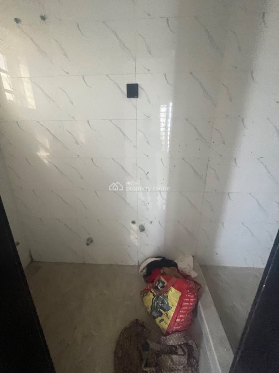 2 Bedroom Flat, Peace Land Estate, Ogombo, Ajah, Lagos, Flat / Apartment for Rent