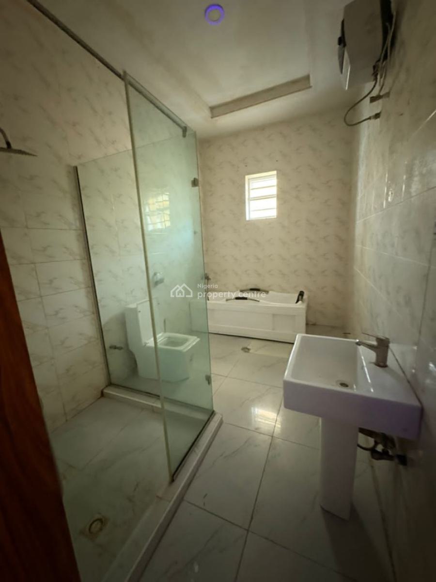 Master Bedroom with Jacuzzi and Balcony, Orchid, Lekki, Lagos, Self Contain (single Rooms) for Rent