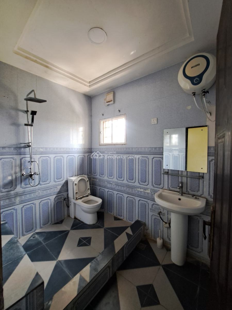 Spacious 3 Bedroom Flat, Jahi, Abuja, Flat / Apartment for Rent