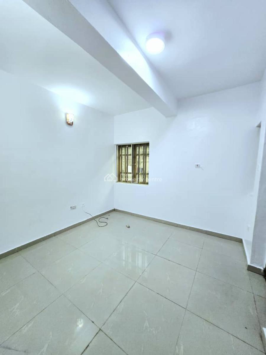 Newly Refurbished 3 Bedroom Apartment, Ikate Elegushi, Lekki, Lagos, Flat / Apartment for Sale