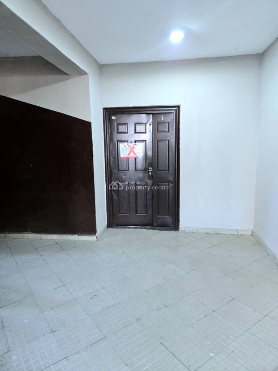 Newly Refurbished 3 Bedroom Apartment, Ikate Elegushi, Lekki, Lagos, Flat / Apartment for Sale