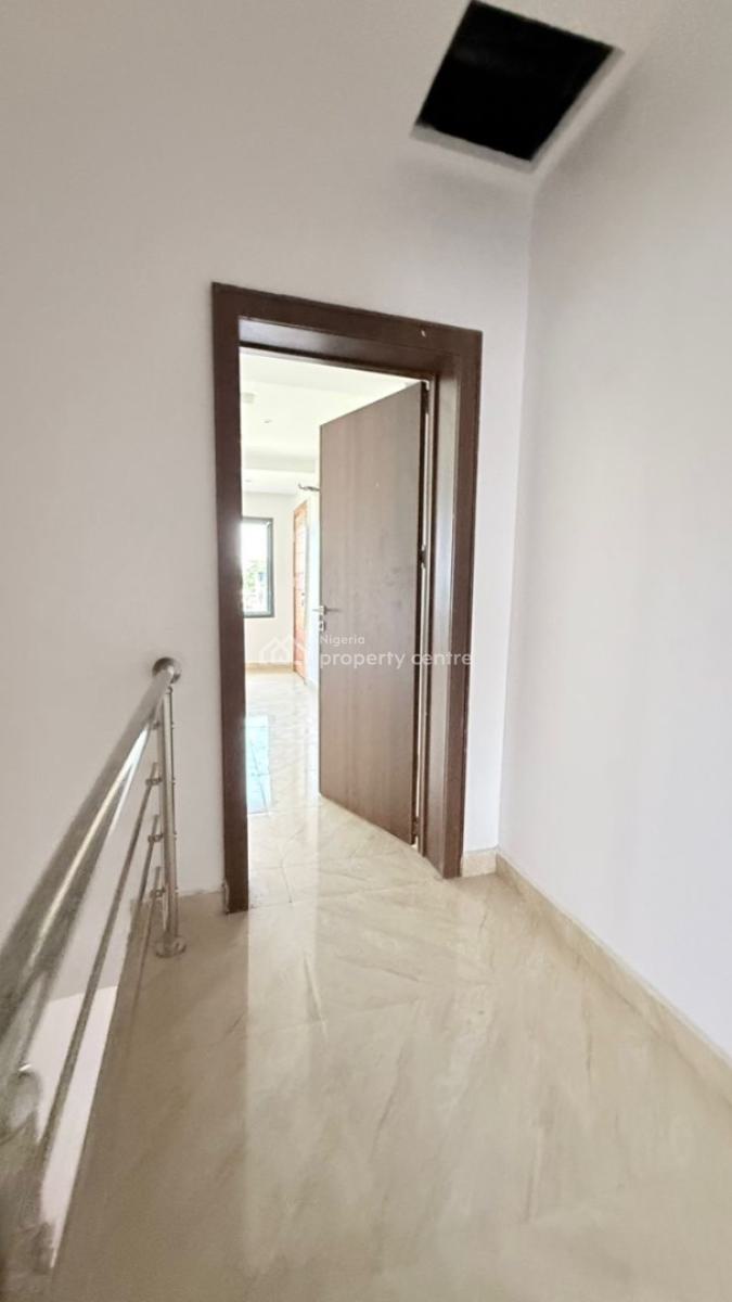 Four Bedroom Terrace Duplex, Admiralty, Lekki Phase 1, Lekki, Lagos, Terraced Duplex for Rent