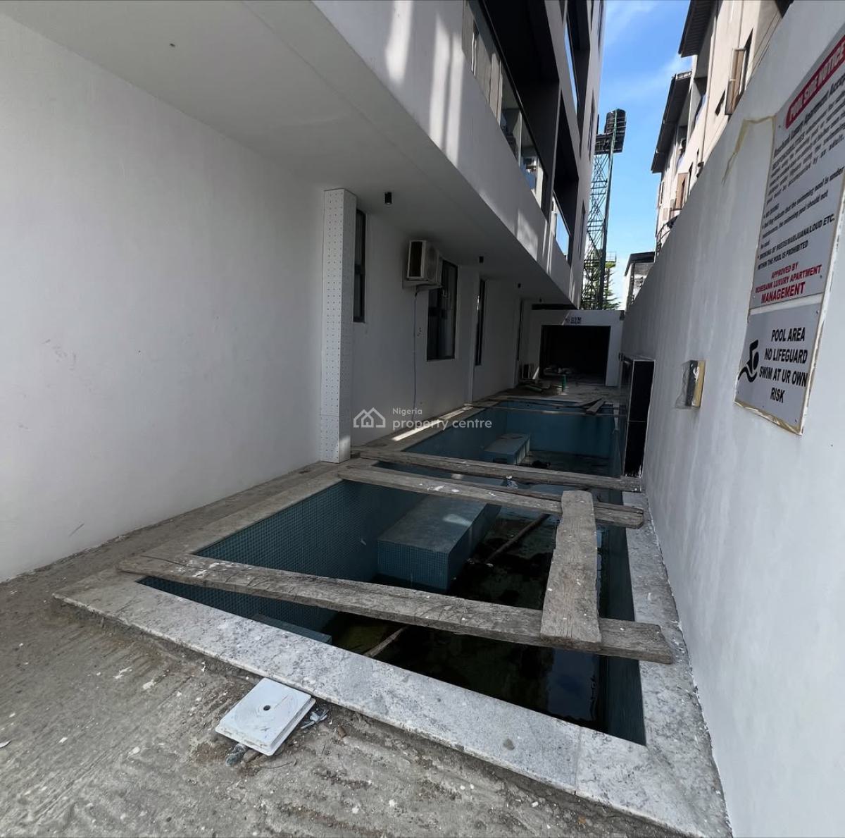 Luxury 2 Bedroom Apartment, Lekki Phase 1, Lekki, Lagos, Flat / Apartment for Sale