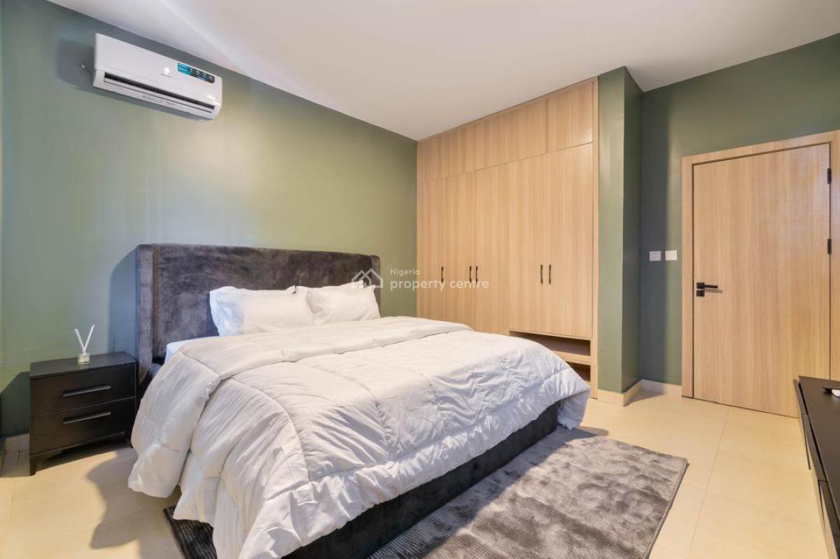 Dazzling 3 Bedrooms Apartment in The Heart of Town, Victoria Island (vi), Lagos, Flat / Apartment Short Let