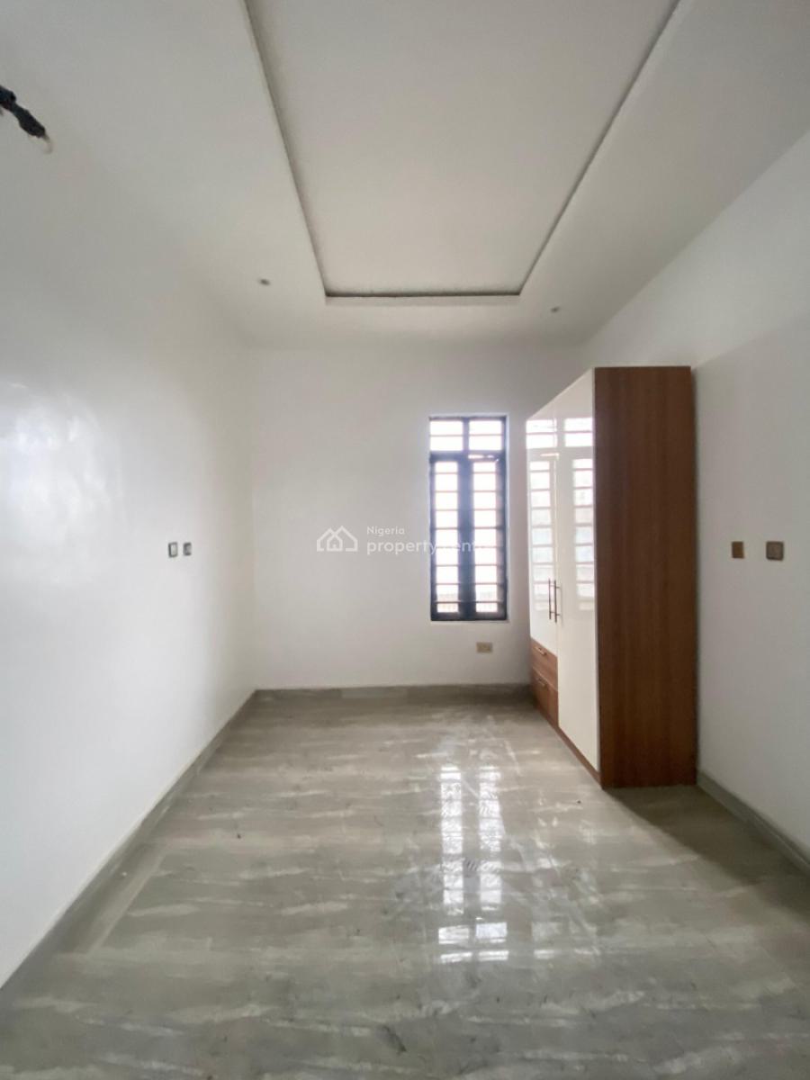 5 Bedroom Semi Detached Duplex with Bq, Ologolo, Lekki, Lagos, Semi-detached Duplex for Sale