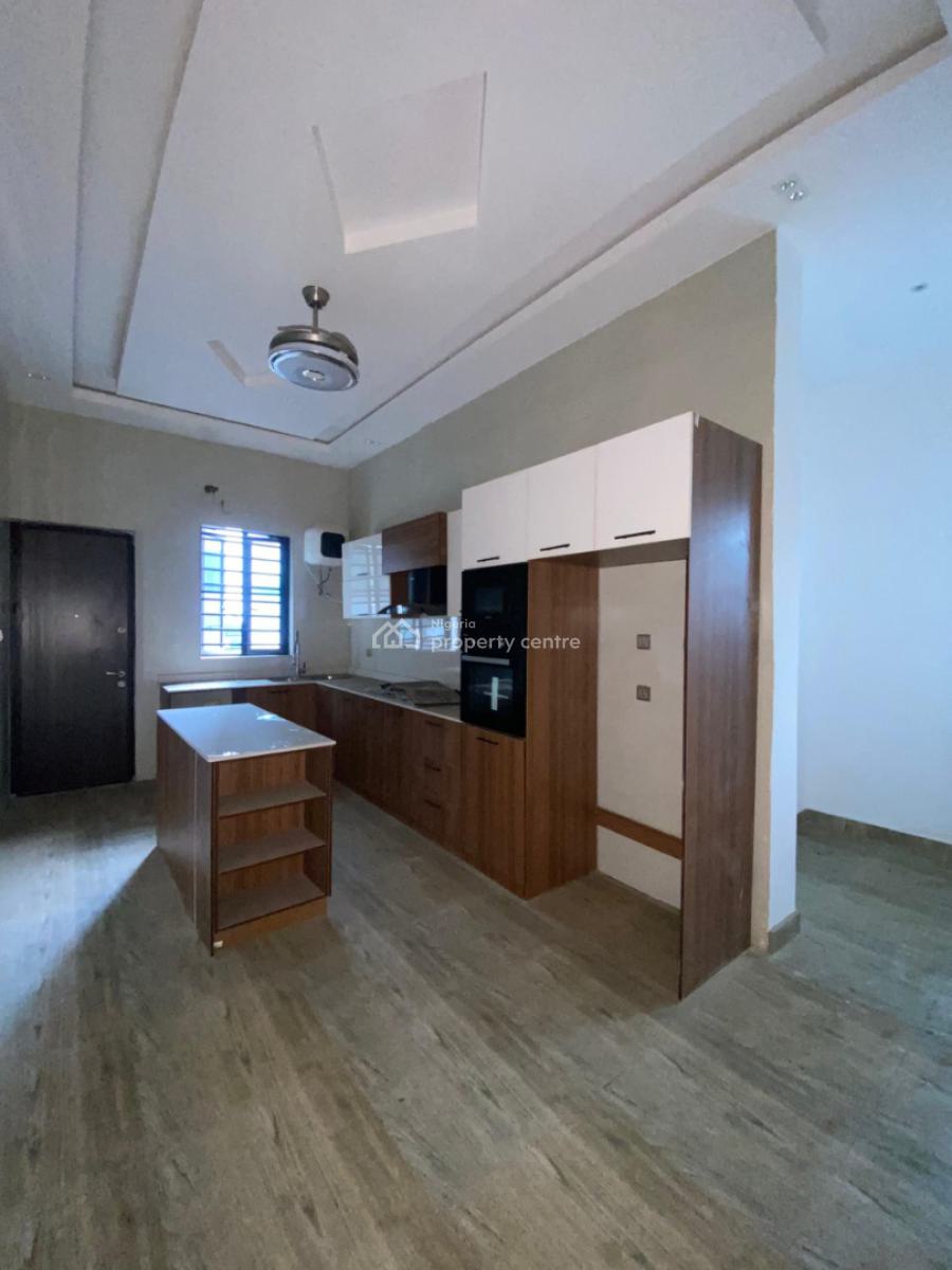 5 Bedroom Semi Detached Duplex with Bq, Ologolo, Lekki, Lagos, Semi-detached Duplex for Sale