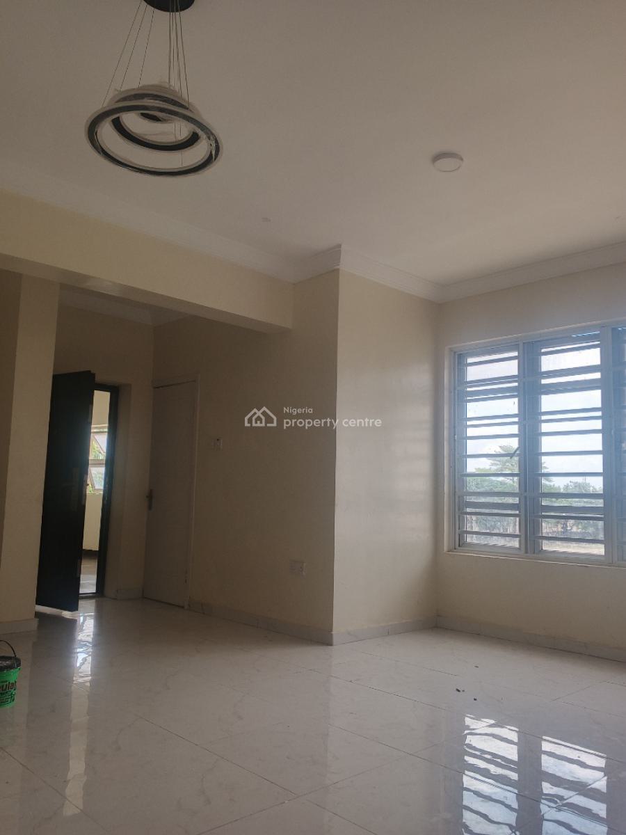 Executive 3 Bedroom Flat Available on a 4th Floor, Alagomeji, Yaba, Lagos, Flat / Apartment for Rent