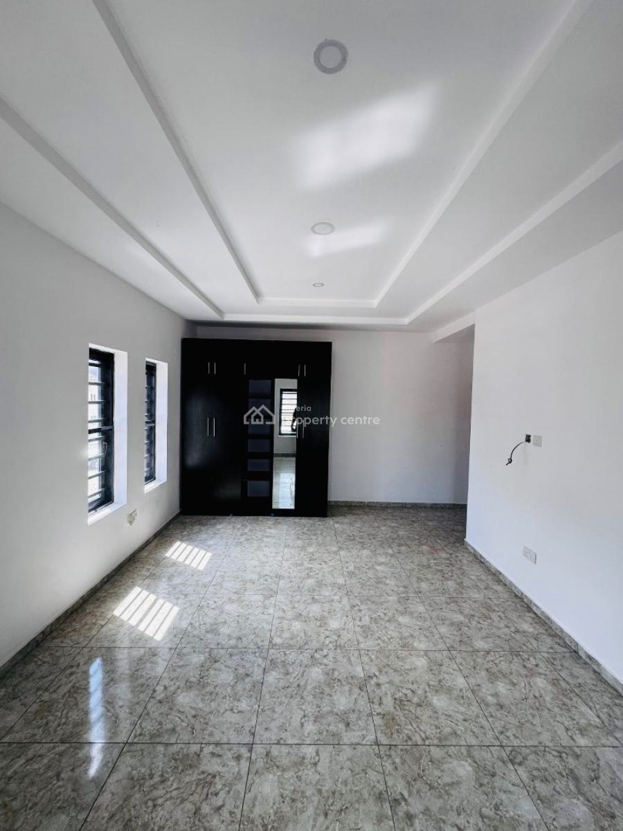 Luxury 2 Bedrooms Apartment, Lekki Phase 1, Lekki, Lagos, Flat / Apartment for Sale