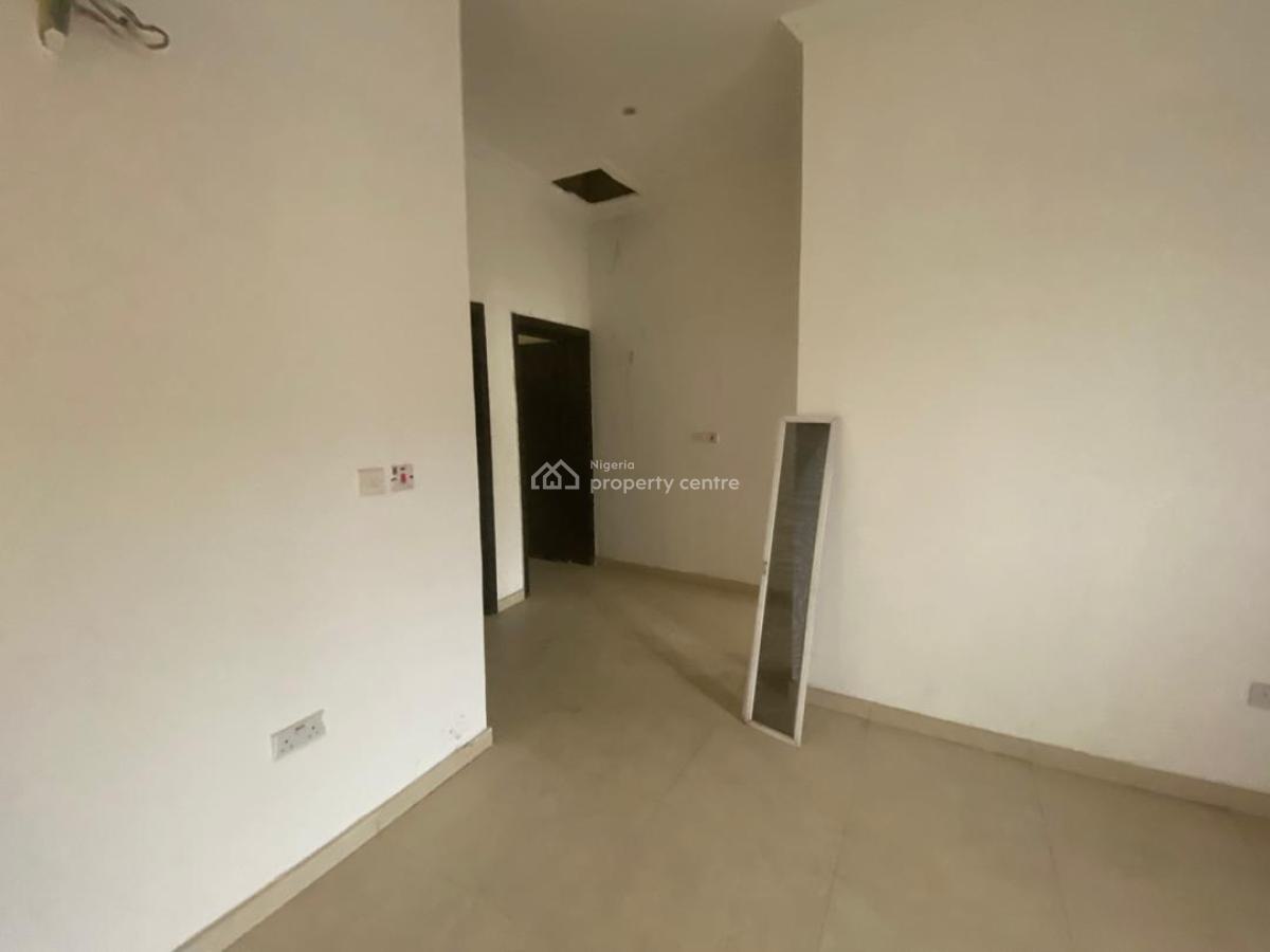 Vacant 4 Bedrooms Terraced Duplex, Hi Life Estate, Ogombo, Ajah, Lagos, Terraced Duplex for Sale