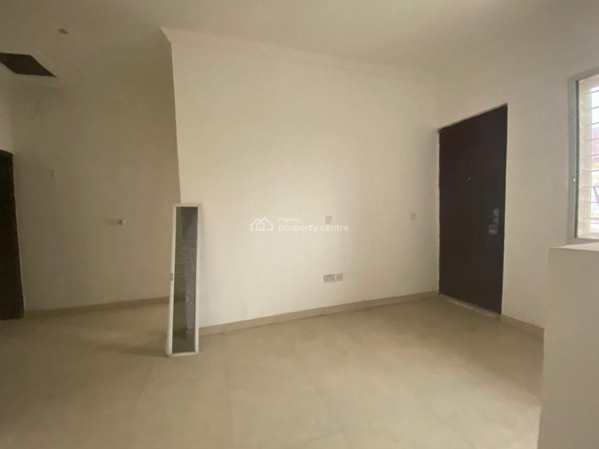 Vacant 4 Bedrooms Terraced Duplex, Hi Life Estate, Ogombo, Ajah, Lagos, Terraced Duplex for Sale