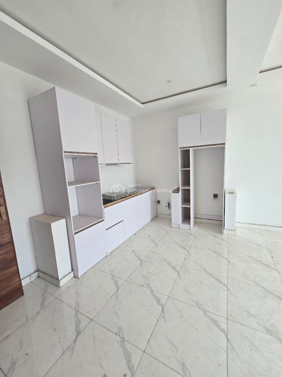 2 Bedrooms Luxury Apartment, Ilasan, Lekki, Lagos, Flat / Apartment for Sale