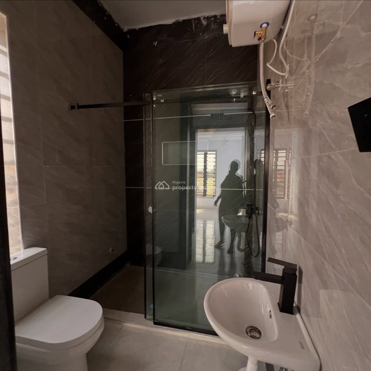 Luxury 6 Bedroom Fully Detached Duplexes with Bq, Magodo, Lagos, Detached Duplex for Sale