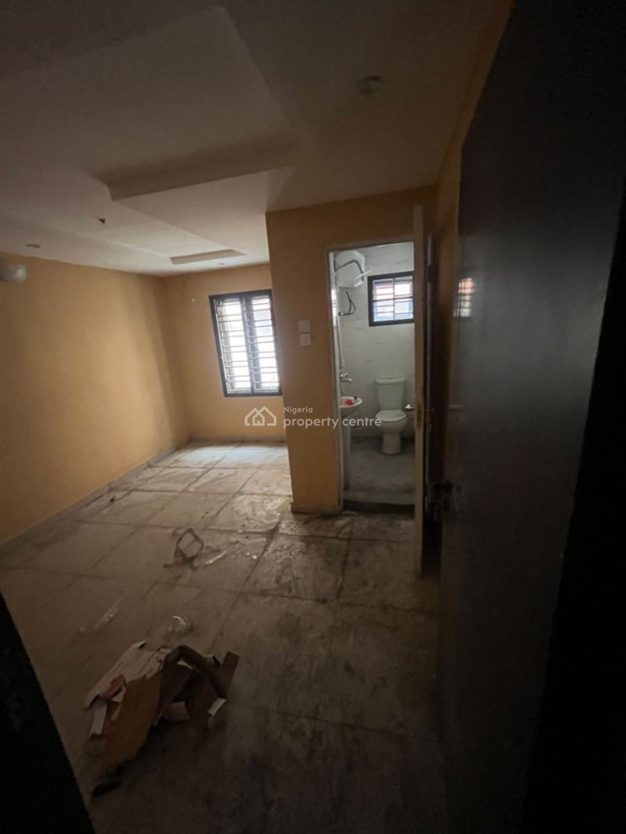 Luxury 3 Bedroom Apartment with Modern Facilities, Alagomeji, Yaba, Lagos, Flat / Apartment for Rent