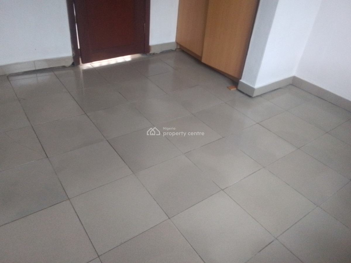 Spacious 2 Bedroom Flat with Excellent Features, Agunbiade Junction, Ogombo, Ajah, Lagos, Flat / Apartment for Rent