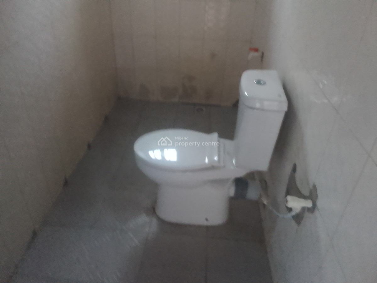 Spacious 2 Bedroom Flat with Excellent Features, Agunbiade Junction, Ogombo, Ajah, Lagos, Flat / Apartment for Rent