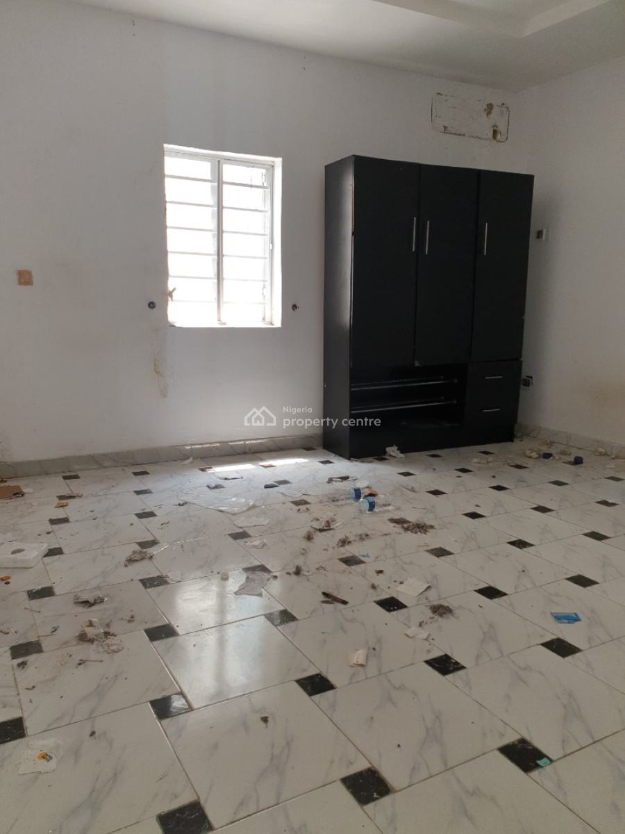 Spacious 2 Bedroom Flat, Osapa London, Osapa, Lekki, Lagos, Flat / Apartment for Rent
