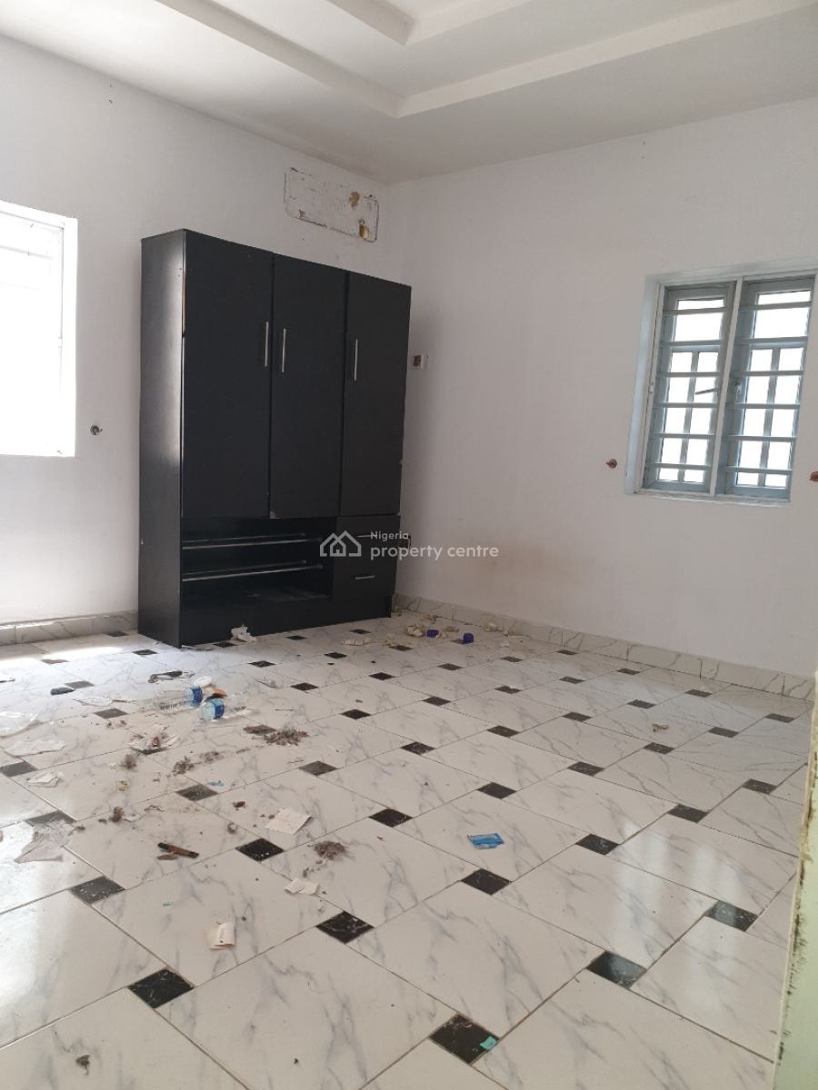 Spacious 2 Bedroom Flat, Osapa London, Osapa, Lekki, Lagos, Flat / Apartment for Rent