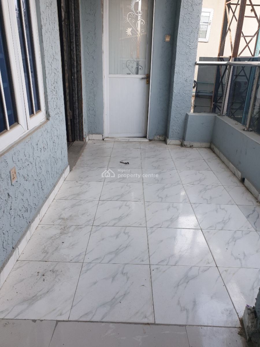 Spacious 2 Bedroom Flat, Osapa London, Osapa, Lekki, Lagos, Flat / Apartment for Rent