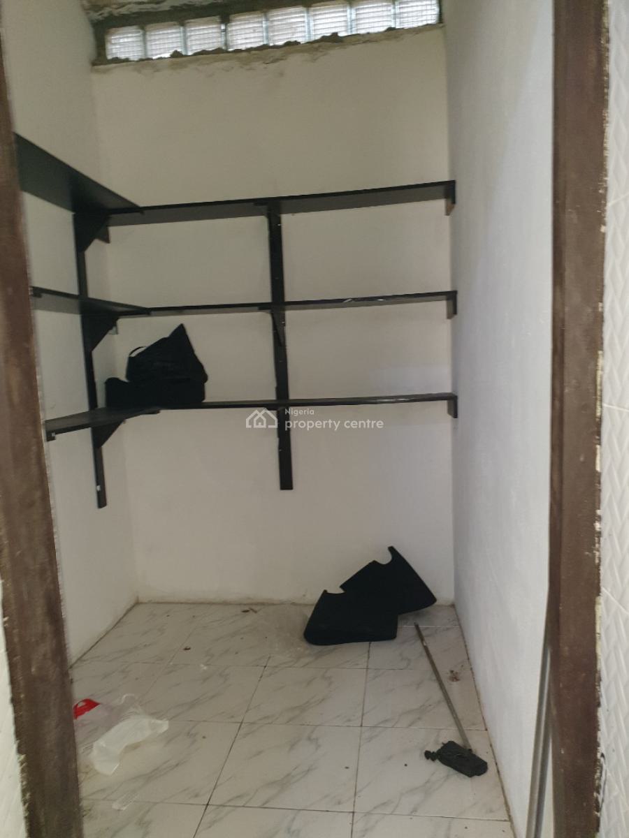 Spacious 2 Bedroom Flat, Osapa London, Osapa, Lekki, Lagos, Flat / Apartment for Rent
