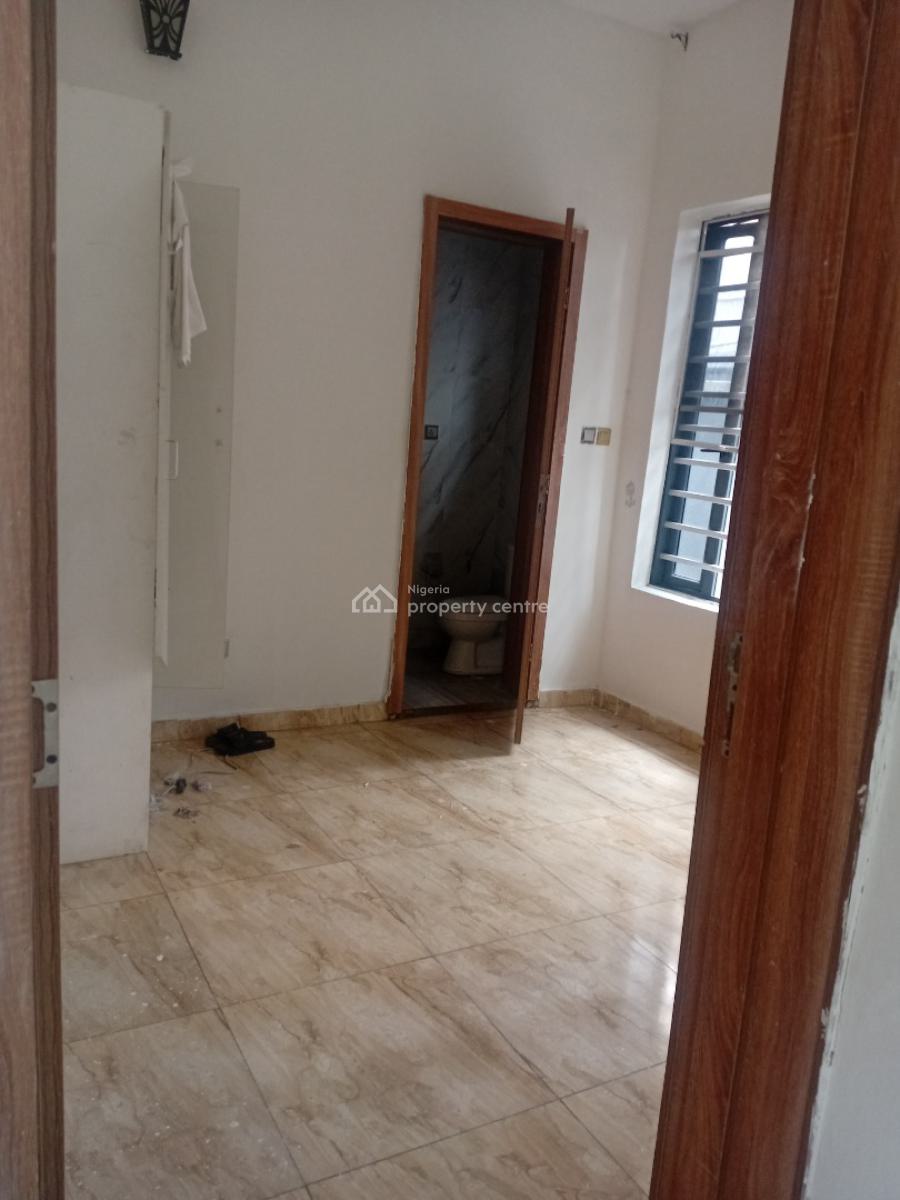 Savoring Spacious Room and Parlour Apartment, Ochid Road, Lekki, Lagos, Detached Duplex for Rent