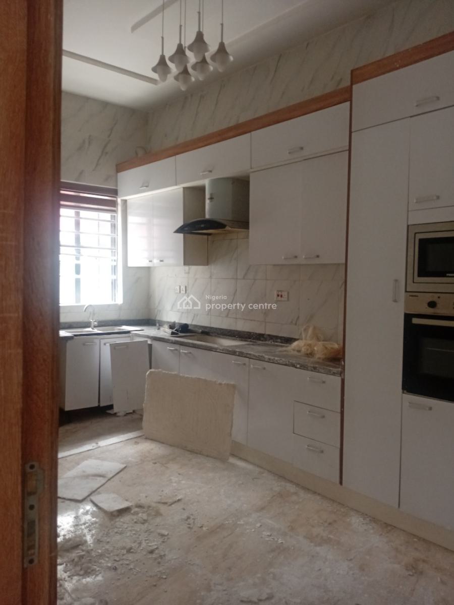 Savoring Spacious Room and Parlour Apartment, Ochid Road, Lekki, Lagos, Detached Duplex for Rent