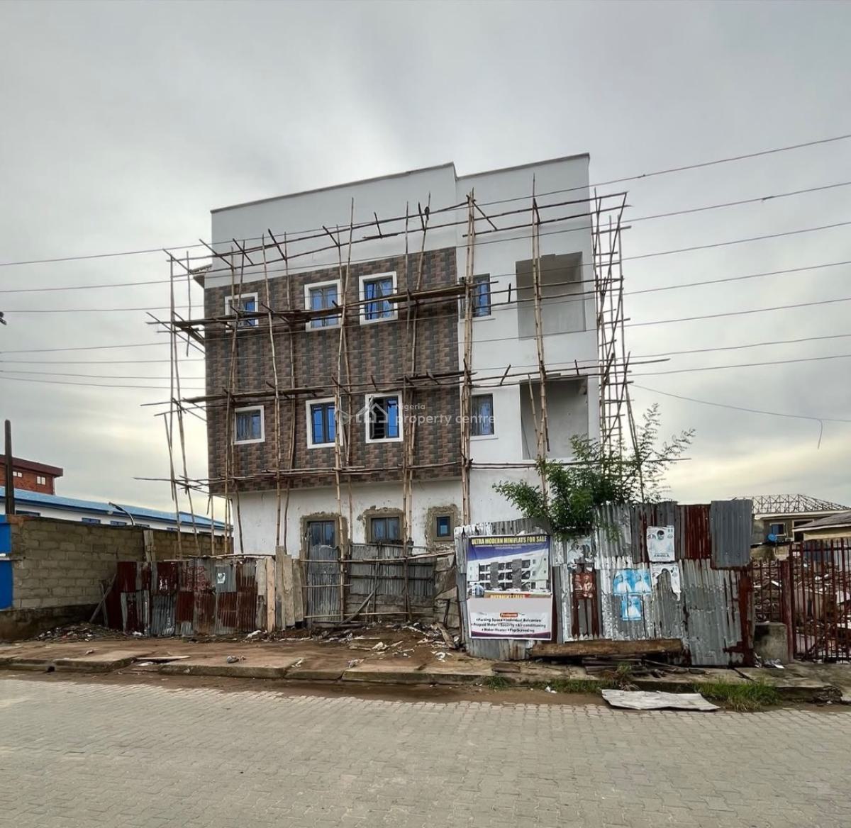 a Brand New Spacious One Bedroom All En-suite with Ample Car Park, Pedro, Gbagada, Lagos, Mini Flat (room and Parlour) for Sale