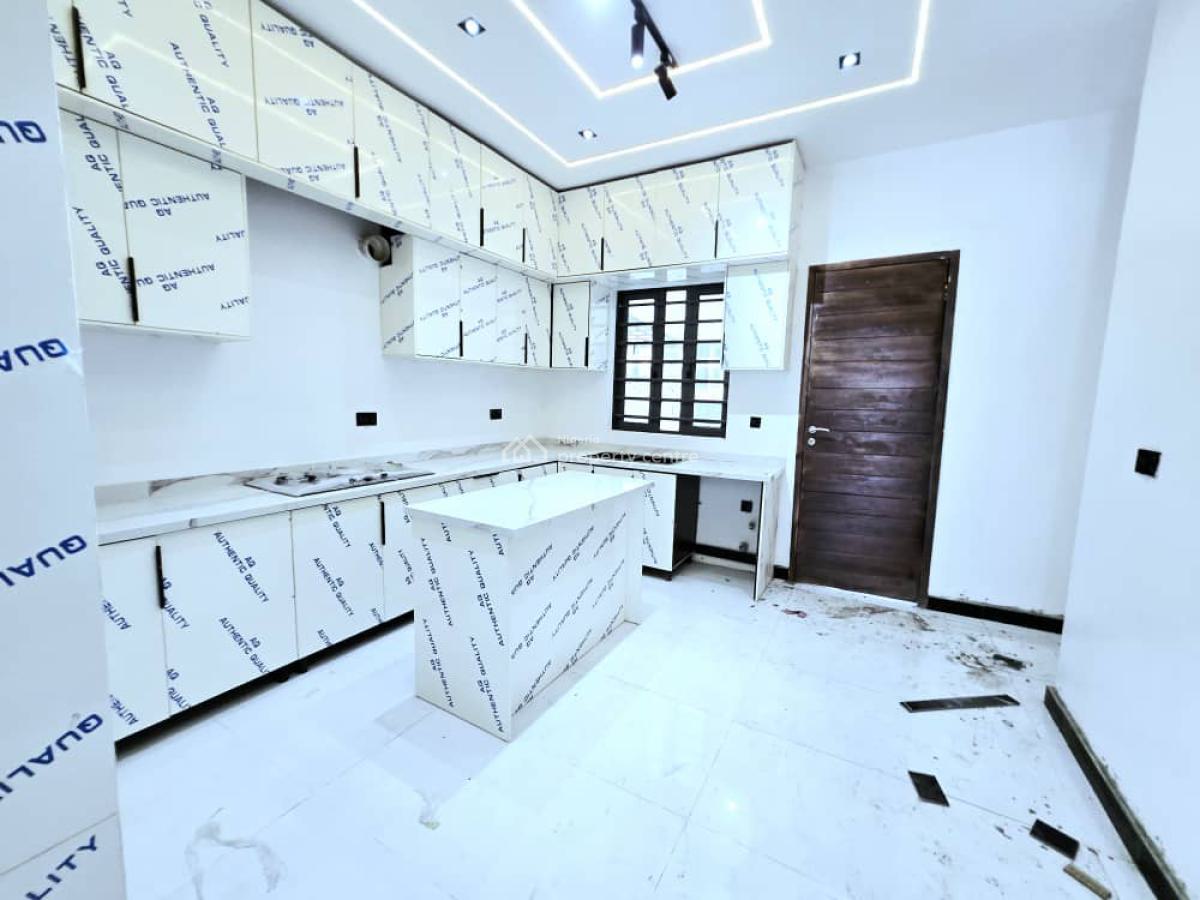 Luxurious 5-bedroom Fully Detached Duplexes, Ologolo, Lekki, Lagos, Detached Duplex for Sale