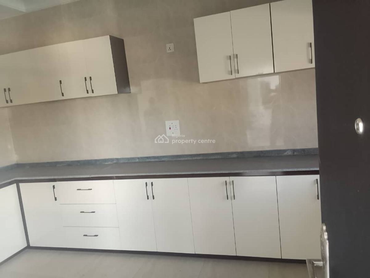 Spacious 3 Bedrooms Flat with Bq, Katampe Road, Katampe (main), Katampe, Abuja, Flat / Apartment for Rent