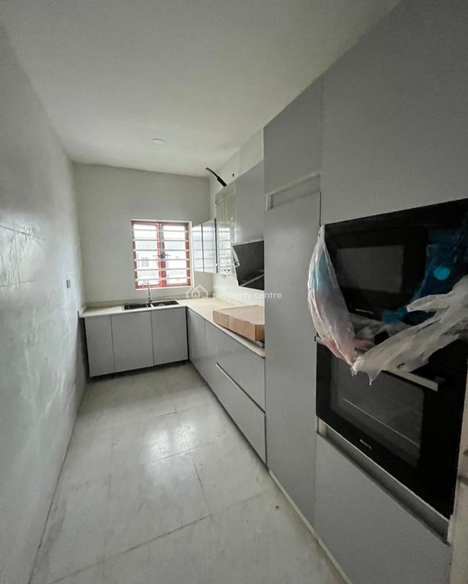 Lovely 2 Bedroom Apartment with Bq, Ikate, Lekki, Lagos, Block of Flats for Sale