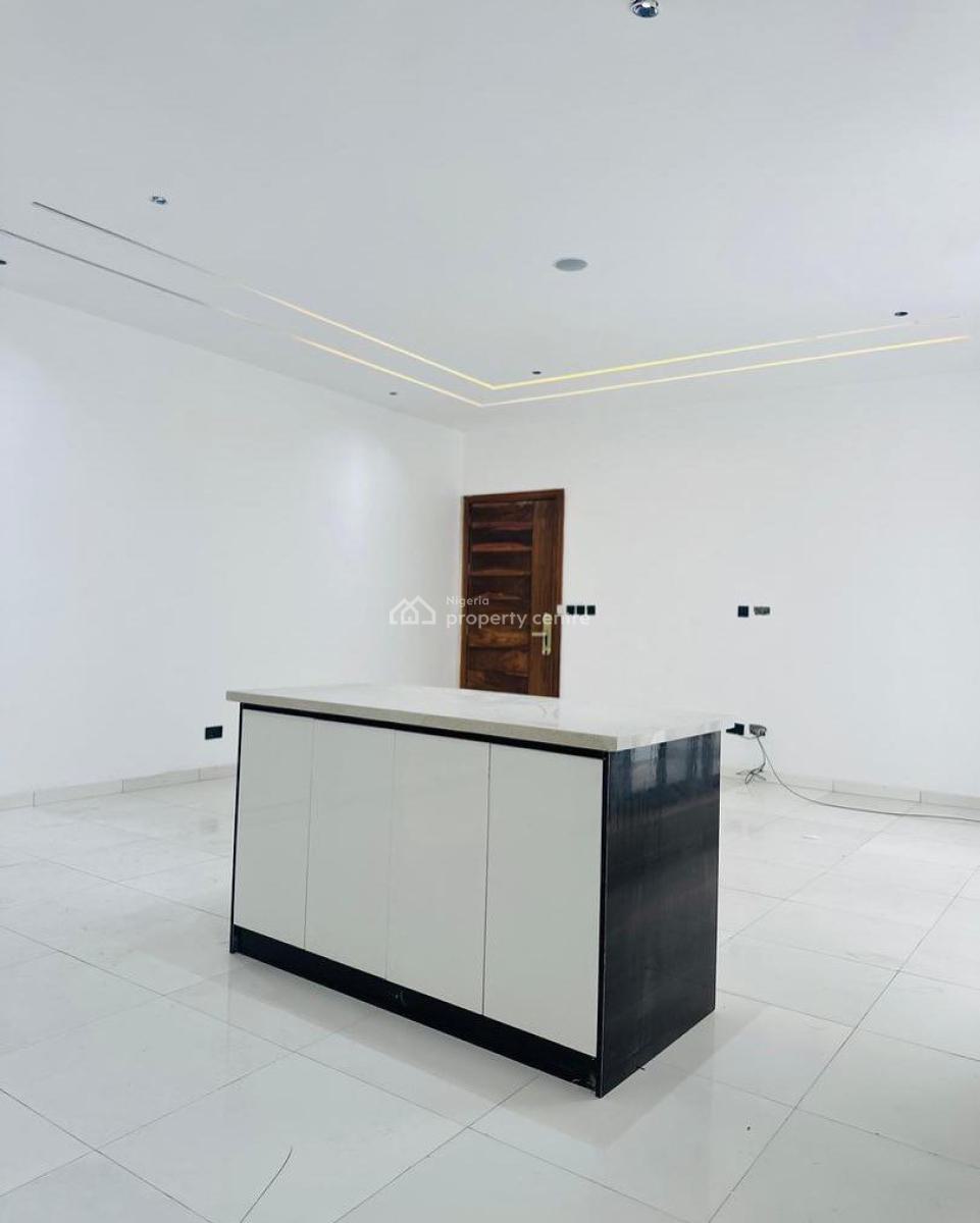 Lovely 2 Bedroom Apartment with Bq, Oniru, Victoria Island (vi), Lagos, Block of Flats for Sale