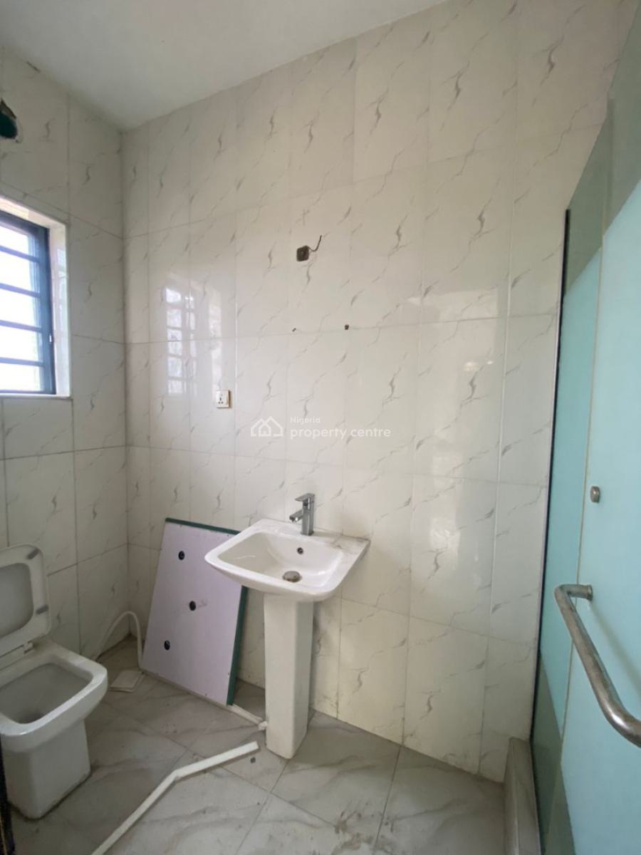 4 Bedroom Terrace Duplex with Bq, Ologolo, Lekki, Lagos, Terraced Duplex for Sale