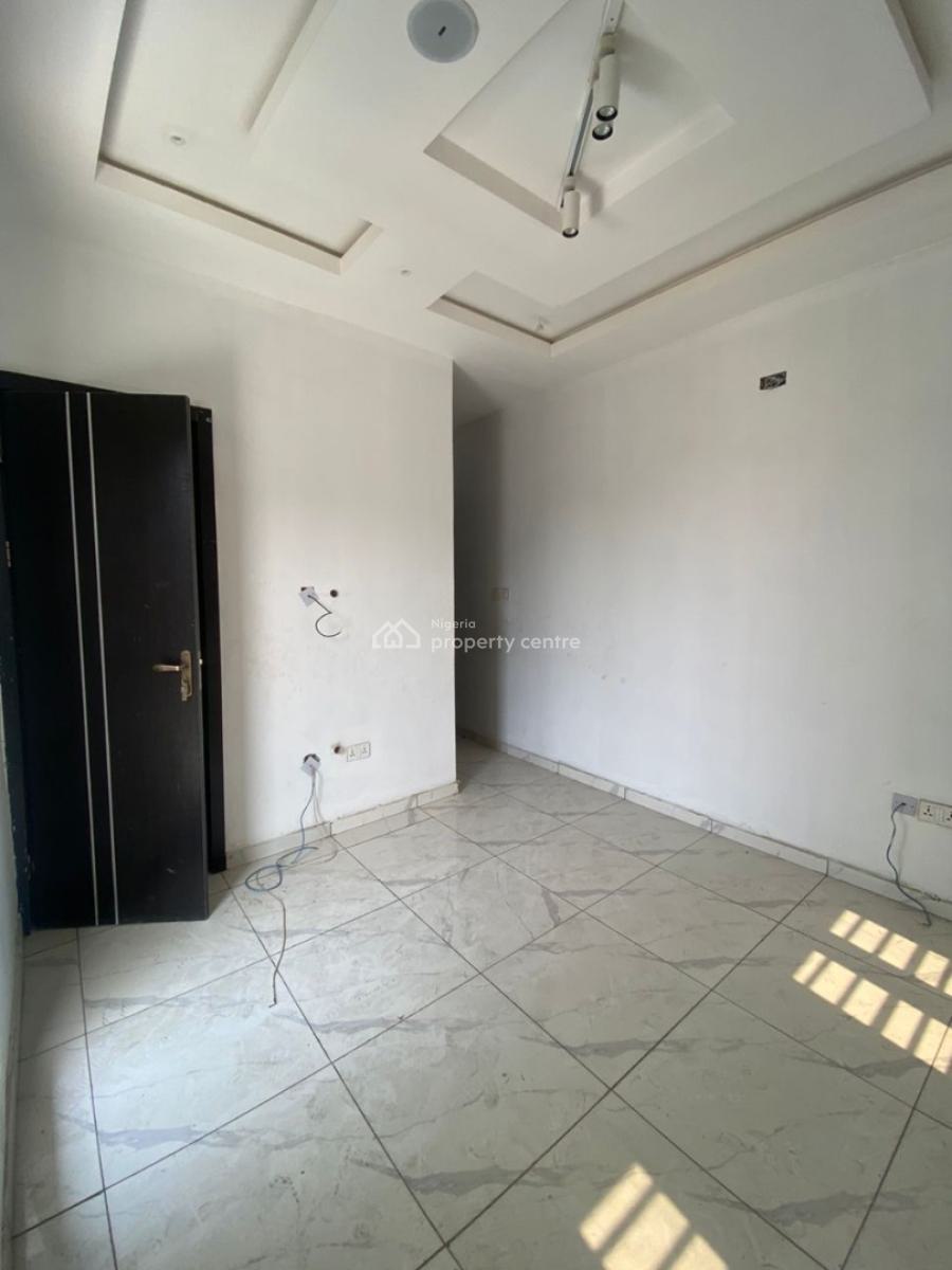 4 Bedroom Terrace Duplex with Bq, Ologolo, Lekki, Lagos, Terraced Duplex for Sale