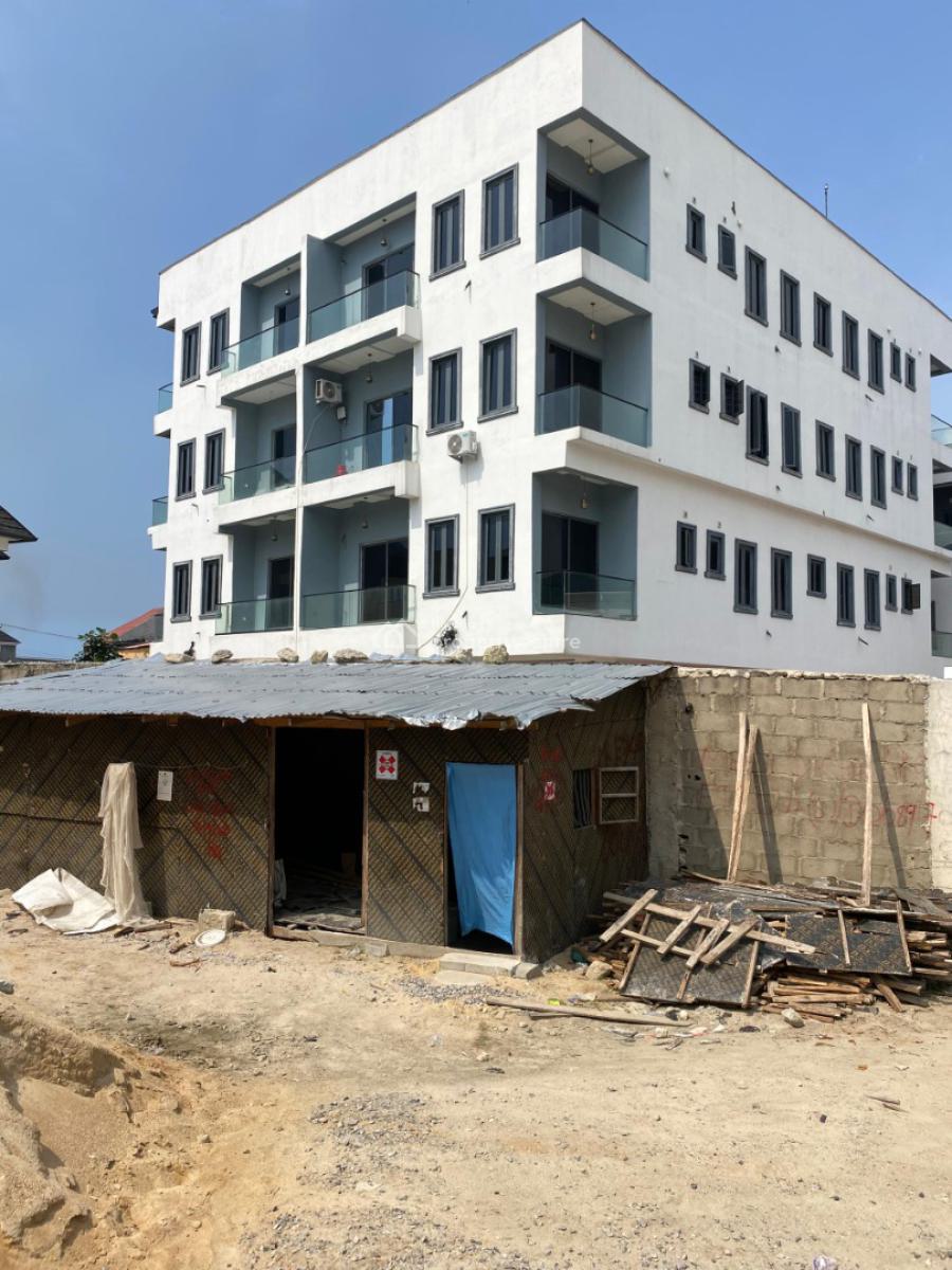 2 Bedroom Flat with Ample Paring Space, Ologolo, Ologolo, Lekki, Lagos, Flat / Apartment for Sale