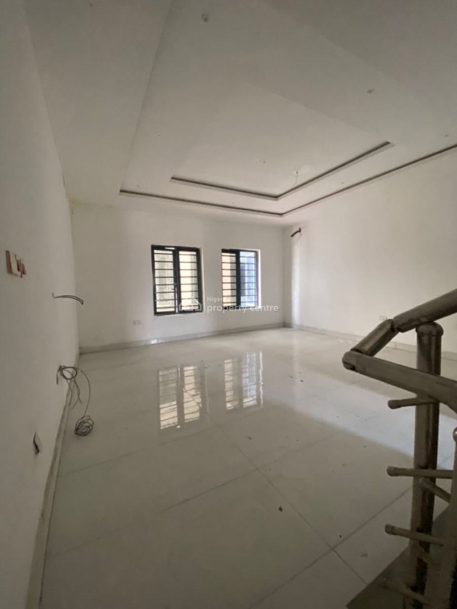 3 Bedroom Terrace, Ologolo, Lekki, Lagos, Terraced Duplex for Sale