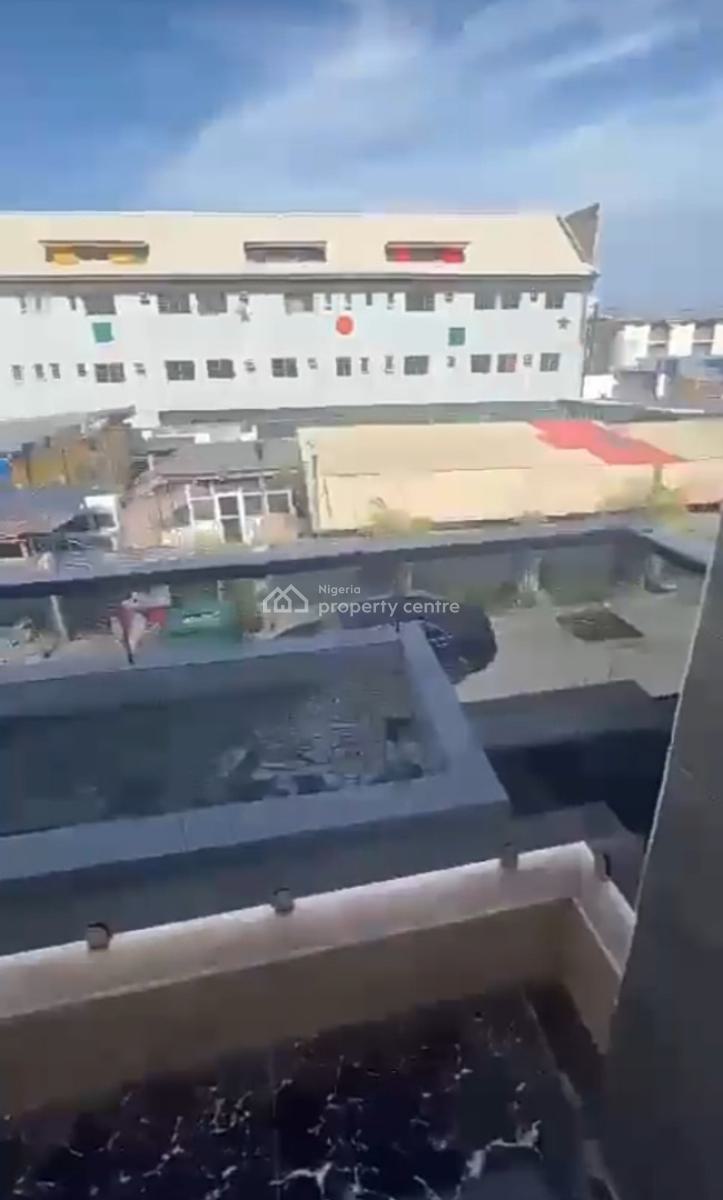 Large Master Bedroom Inside a Shared Apartment - (video), Maple Electric / Maple Homes Estate, Orchid Road, Lekki, Lagos, Self Contain (single Rooms) for Rent
