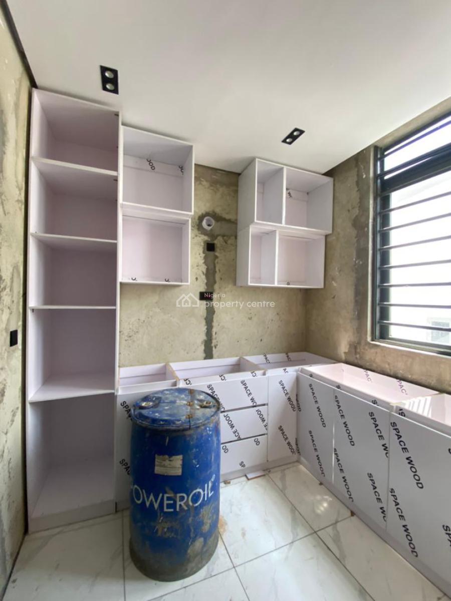 2 Bedroom Apartment, Ologolo, Ologolo, Lekki, Lagos, Block of Flats for Sale