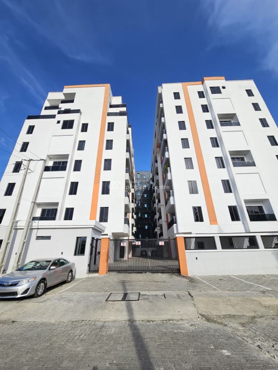 Outstanding Luxury Spacious 5 Bedroom Penthouse with Bq, Lekki Phase 1, Lekki, Lagos, Flat / Apartment for Sale