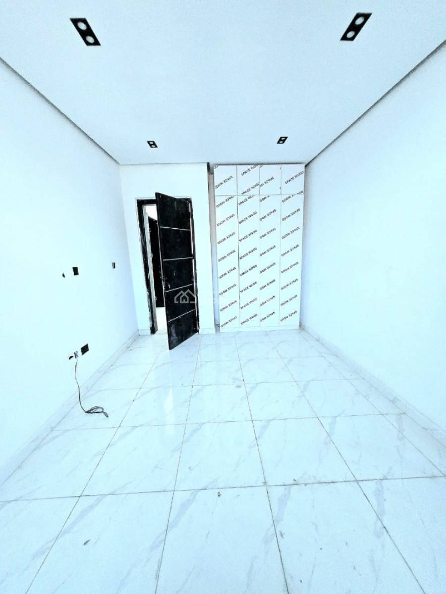 Spacious Fully Serviced 2 Bedroom Apartments, Ologolo, Lekki, Lagos, Flat / Apartment for Sale
