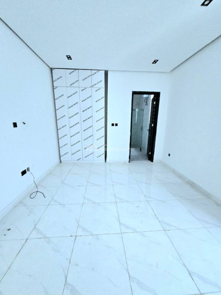 Spacious Fully Serviced 2 Bedroom Apartments, Ologolo, Lekki, Lagos, Flat / Apartment for Sale