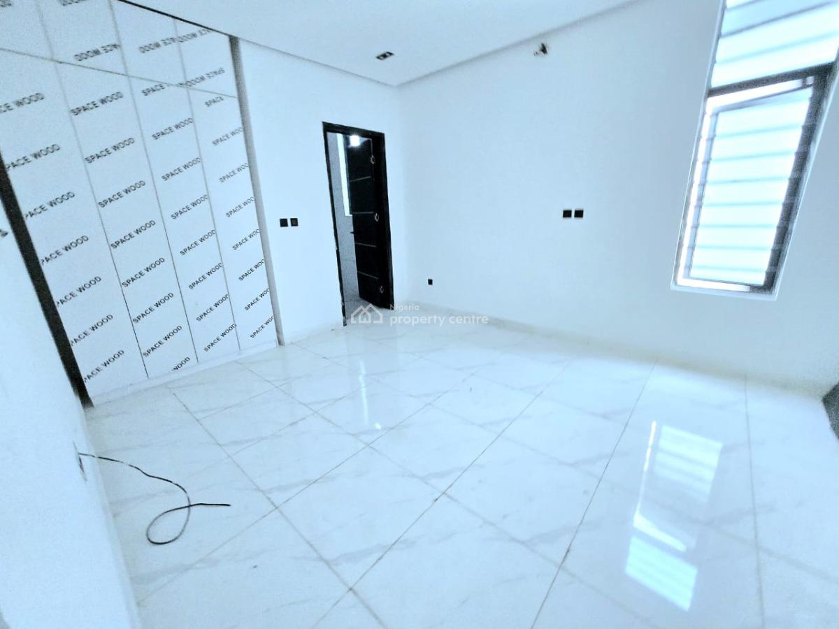 Spacious Fully Serviced 2 Bedroom Apartments, Ologolo, Lekki, Lagos, Flat / Apartment for Sale